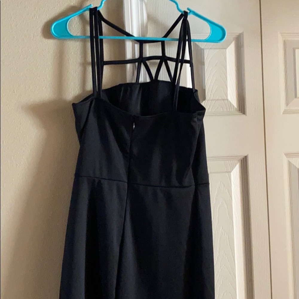 Dress - Picture 3 of 4